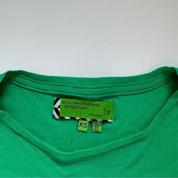 Sandrine Rose Green Short Sleeve Scoop Neck T-Shirt Size X-Small NWOT - Picture 3 of 7